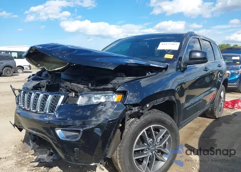 2018 Jeep Grand Cherokee Laredo E 4X4 из США, поврежденный, VIN 1C4RJFAGXJC377681